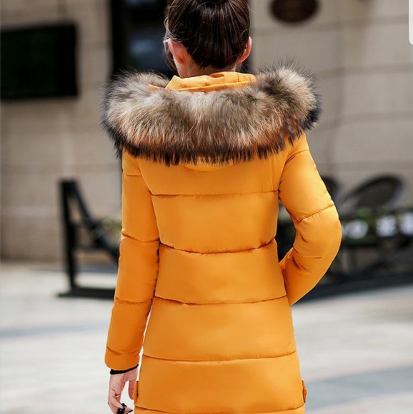 Ladies warm long jacket ! - Picture 2 of 3